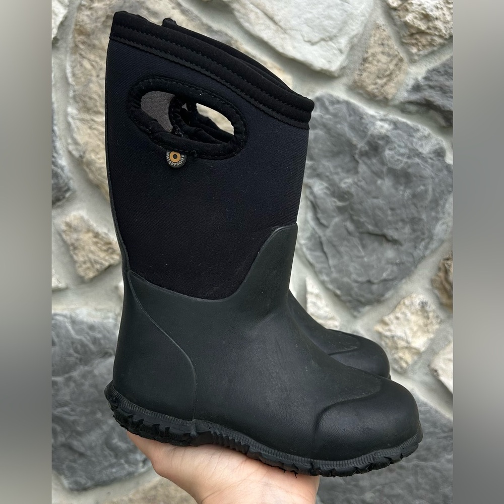 Bogs Kids Rain Boots Size 11 Youth Black Rubber Neoprene Waterproof K York
